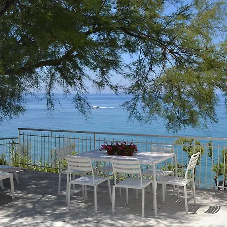 Blu Oltremare Daire *